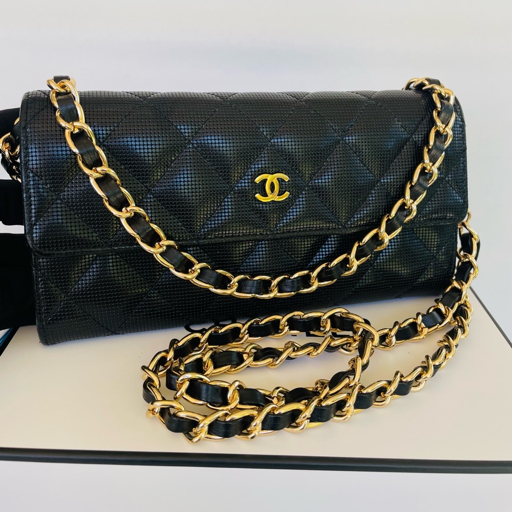 CHANEL Black Quilted large leather wallet with Gold Chain